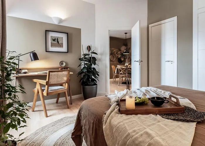 Triana - 1 Bedroom Apartment In Trafalgar Madrid