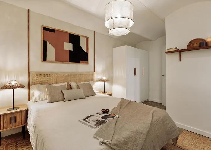 Poblet - 2 Bedrooms And Balcony In Poblenou Barcelona