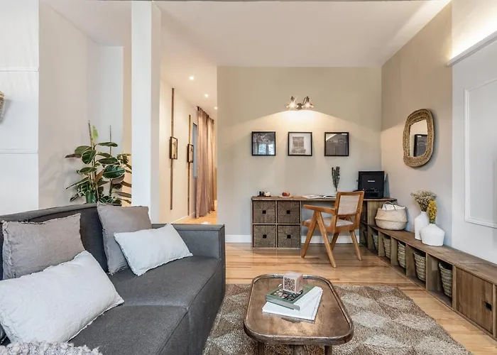 Gazules - 2 Bedrooms In Castellana Madrid