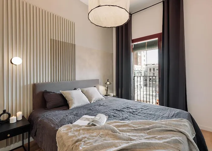 Fageda - 2 Bedrooms And Balcony In Sant Antoni Barcelona