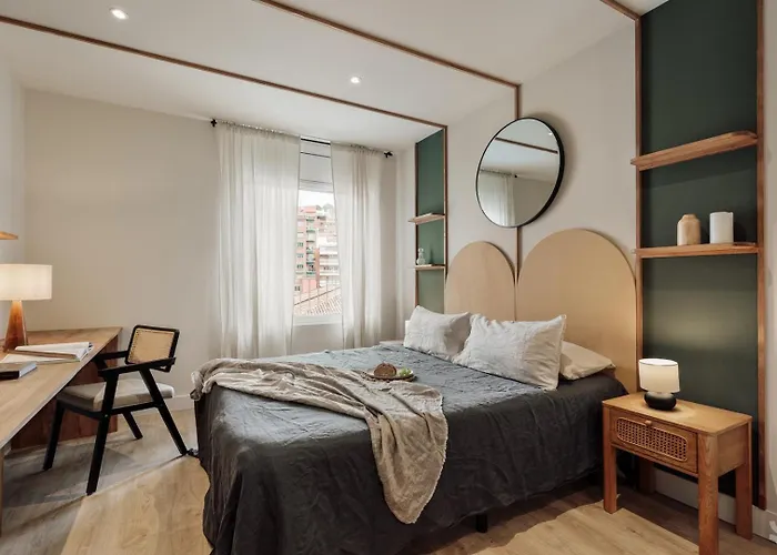 Sariyer - 2 Bedrooms And Balcony In El Putxet Barcelona