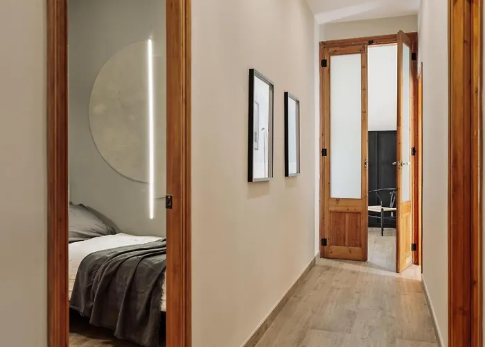 Kusku - 3 Bedrooms And Balcony In Eixample Dreta Barcelona