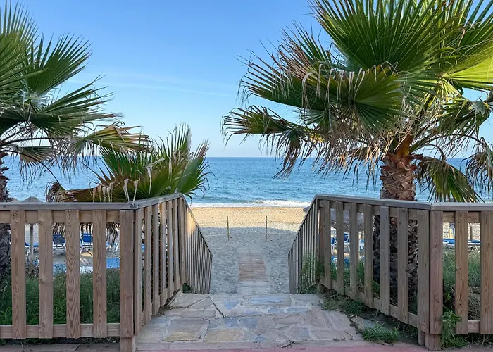 Dominion Beach Apart Estepona
