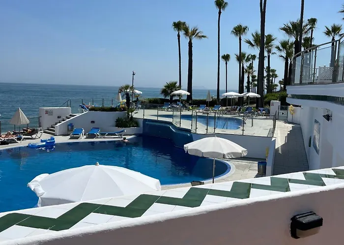 Dominion Beach Apart Estepona