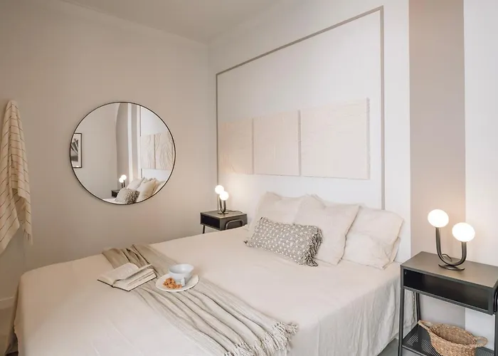 Alvares - 1 Bedroom And Terrace In Arroios Lissabon