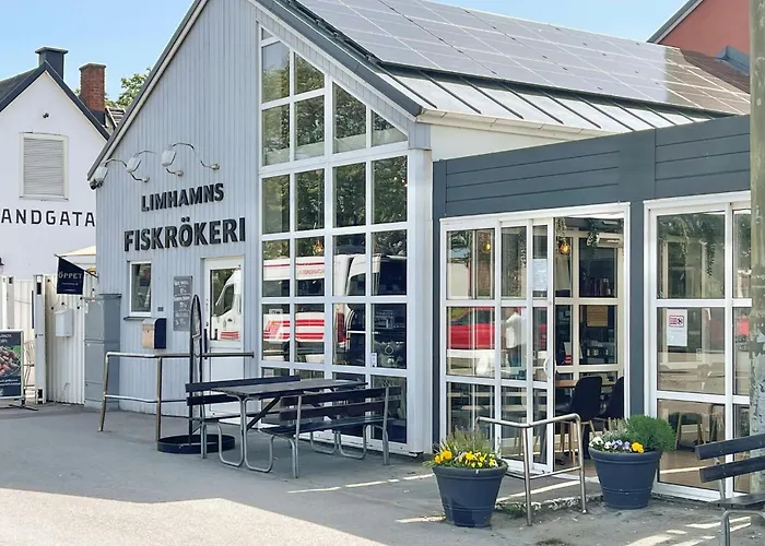 1 Bedroom Beautiful Home In Limhamn Malmö