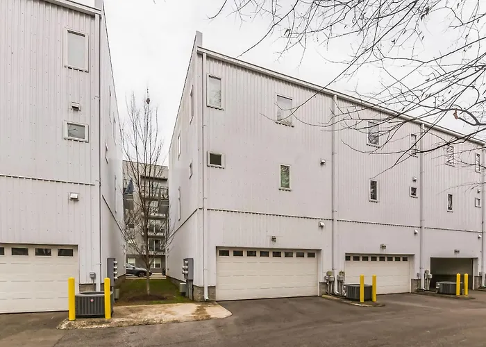 Villa Trendy 3 Bdr For 8 Heart Of Nash Near 5 Points Nashville