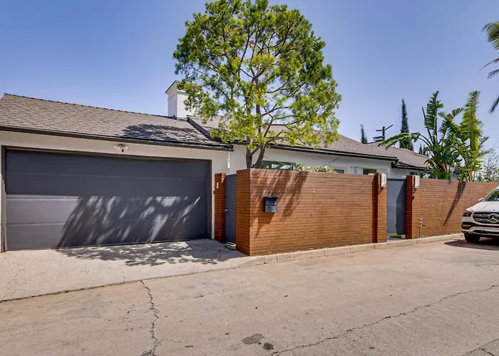 Walk To Sunset Strip Modern Home In Weho Hills! Los Angeles