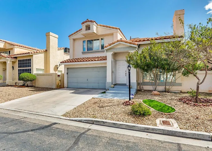 Pool Access Beautiful Modern Home In Las Vegas!