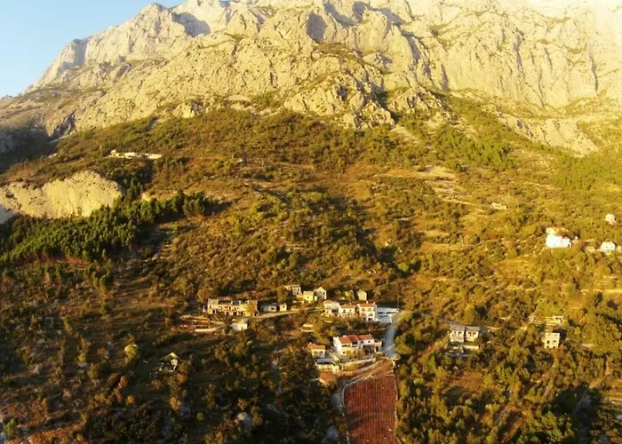 8910 Comfortable Holiday Residence Makarska
