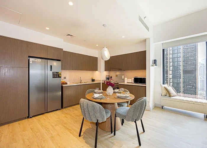 Ferienwohnung Brand New 2Br In Downtown 5 Min Walk To Burj Khalifa Dubai