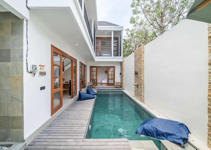 3Br Pool Villa In Berawa - Walk To Beach & Cafes Canggu