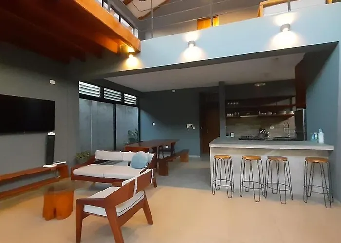 Villa Casa Completa, Iluminada Puerto Maldonado