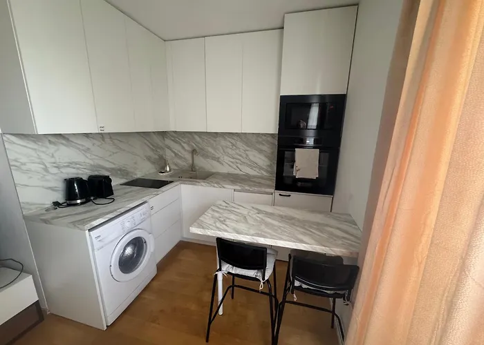 Apartment Riviera 2 Parking And Smart Check In Banská Bystrica