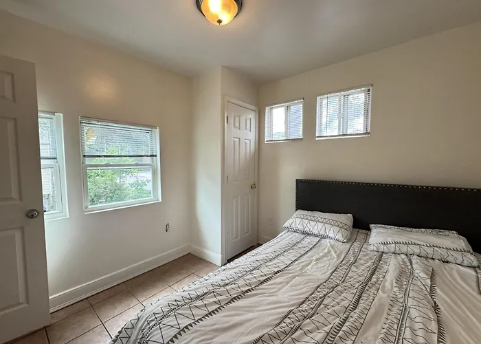 Nice Apartment 3Br With Parking Washington