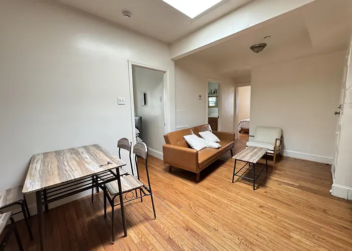 Nice Apartment 3Br With Parking Washington