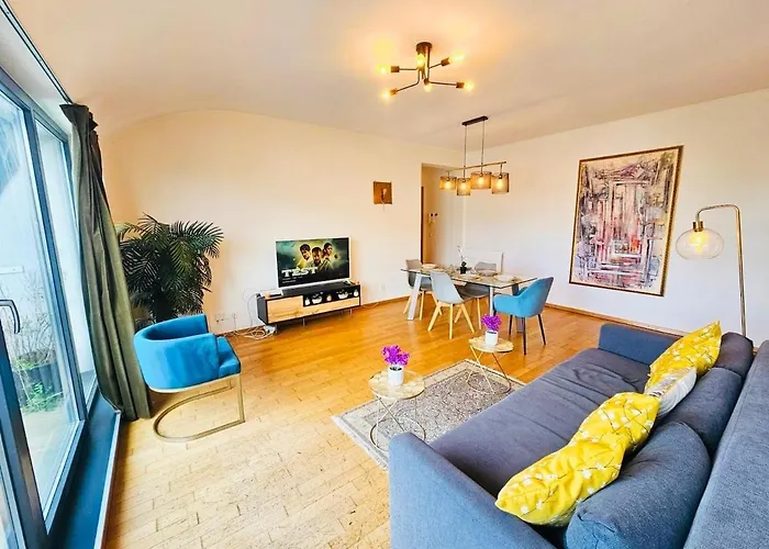 Bright And Cozy 2 Bedroom In Luxembourg Center