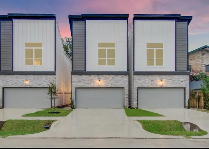 Spacious 3Br Retreat Pergola And Fire Pit Houston