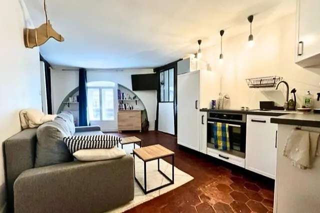 Charming Two Rooms Paris