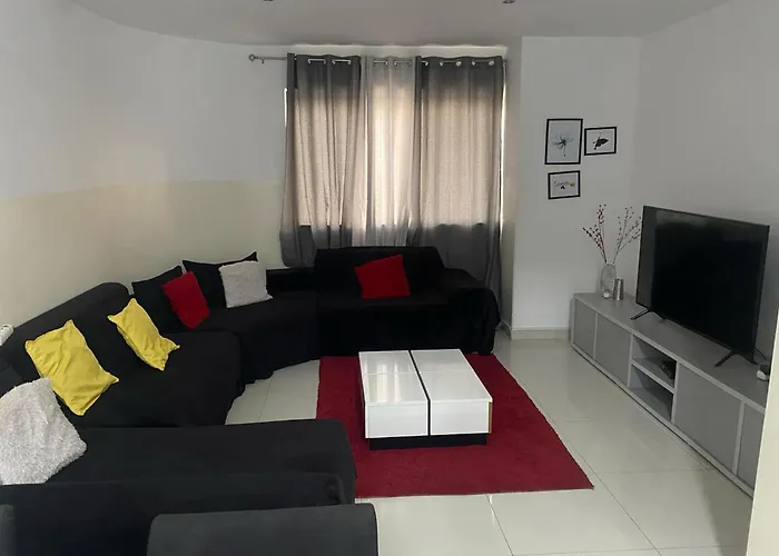 Cozy Apartment, 3 Bedrooms Praia