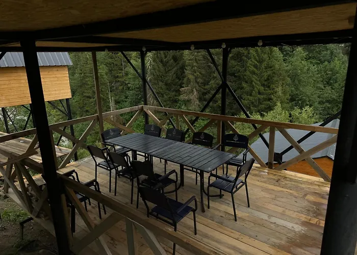 Rock Cabins Svaneti Mestia