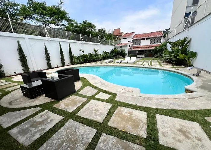 Villa Moderna Con Piscina Y Espacios Sociales Cali