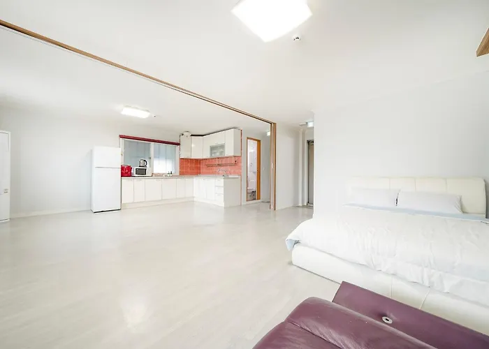 Yeosu Dream Green Pet-Friendly Pension