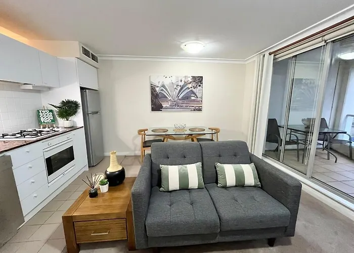 1 Stop To Cbd - 3 Mins Walk Train - Milsons Point Sydney