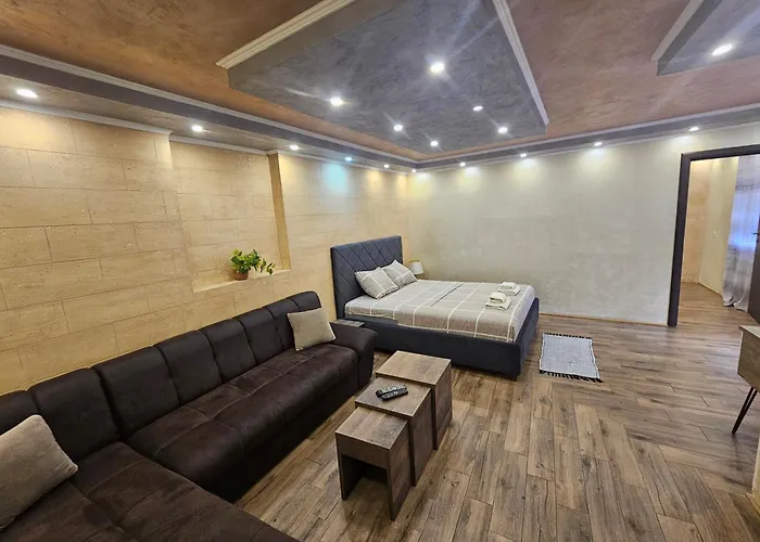 Hotel Prenoociste Simke Subotica
