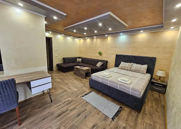 Hotel Prenoociste Simke Subotica