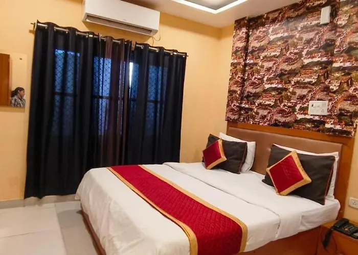 Hotel Swarna Palace Varanasi