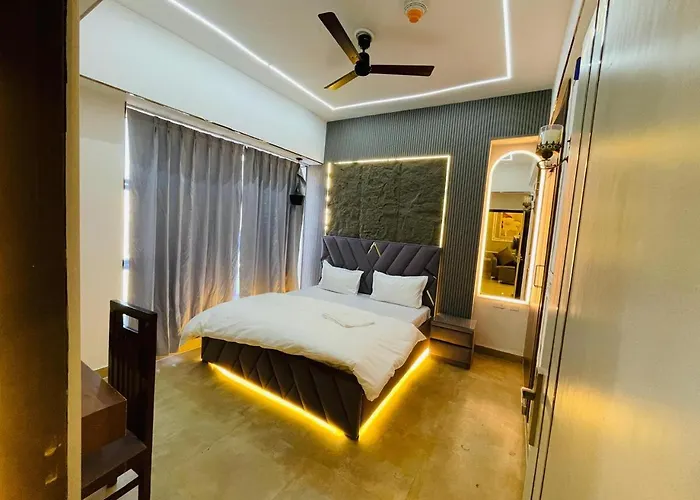 Cozy Noida Studio,Super Comfy!