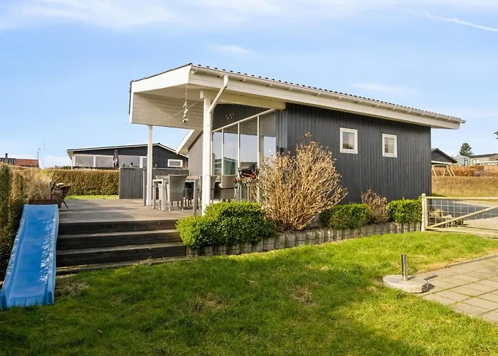 Holiday Home Gyrid - 150M From The Sea By Interhome Rønde