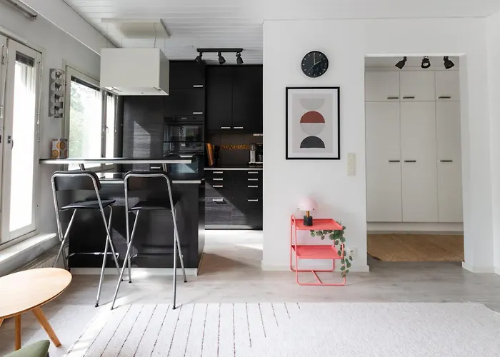 Rauhallinen Huoneisto, Pysaekoeinti, Sauna, Oma Piha Jyväskylä