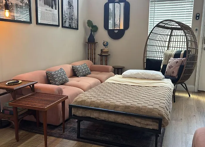 The Catherine - 1 Mile To Downtown - 2 King Beds - Sleeps 5 Orlando