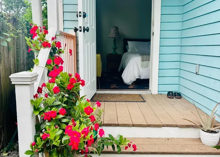 Charming Creole Cottage Near French Quarter New Orleans