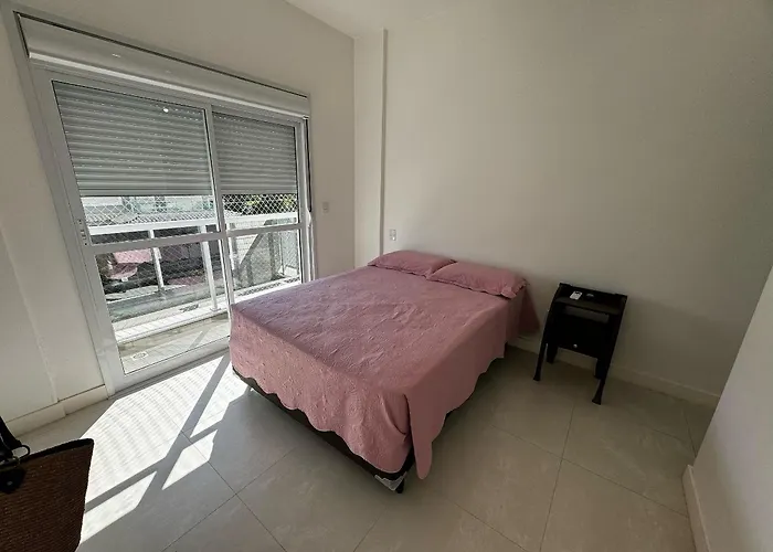 Cod 112 - Apartamento De 3 Dormitorios Governador Celso Ramos