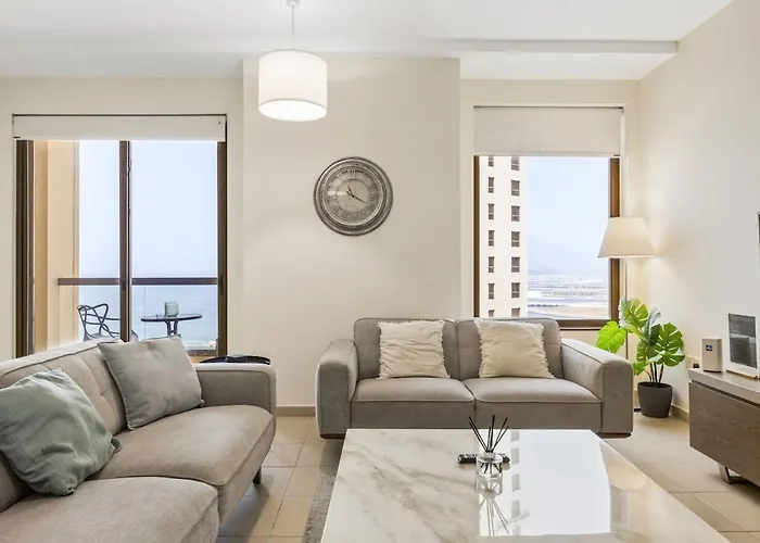 Stylish Jbr Apartment, Steps From The Beach Dubai