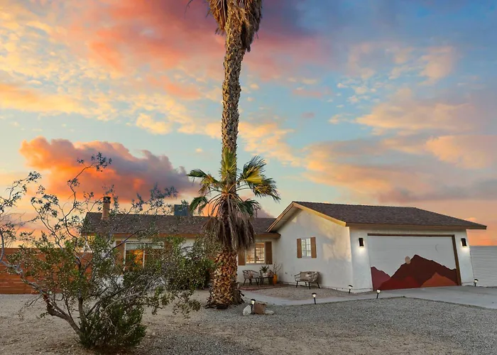 Villa Pool Hot Tub Fenced Yard Firepit Bbq Joshua Tree