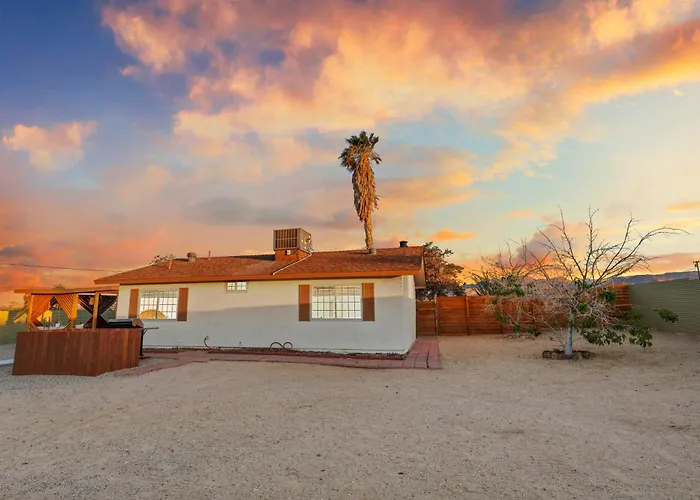 Villa Pool Hot Tub Fenced Yard Firepit Bbq Joshua Tree