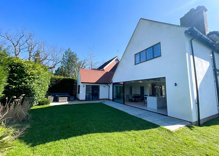 Beautiful Arts And Crafts Home East Grinstead