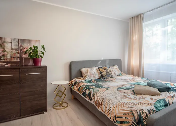 Urban Escape Kaunas - One Bedroom Apartment Kreves 16
