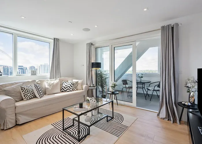 Luxury 3-Bed Apt In Wembley Park Upto 30 Percent Off London