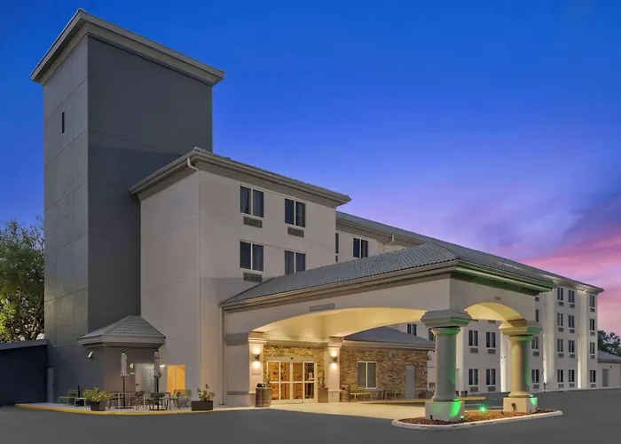 Spark By Hilton Orlando Near Seaworld Williamsburg