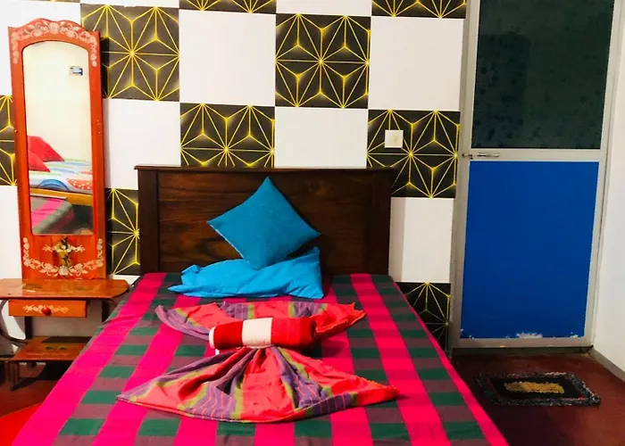 Hotel Saman Restaurant - Family House Arugam Bay