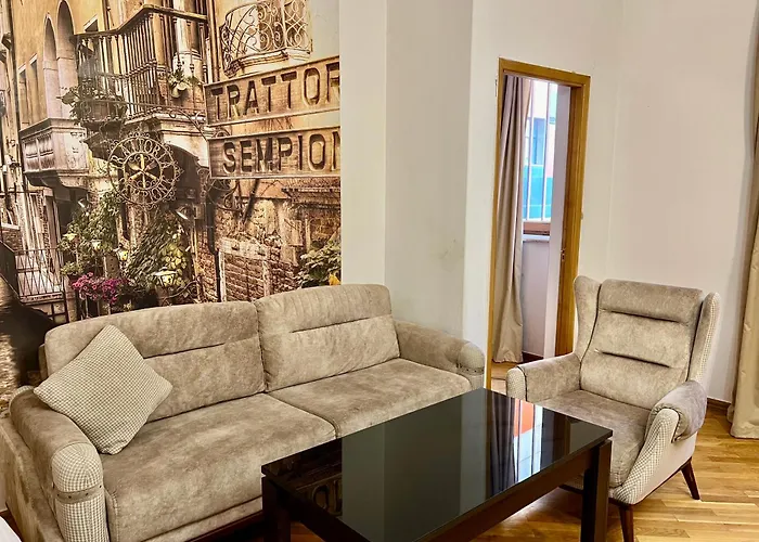 New Castle Hotel Erivan