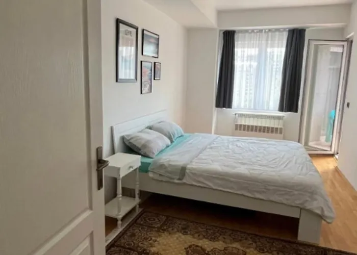 Room With A Balcony Near Center Skopje