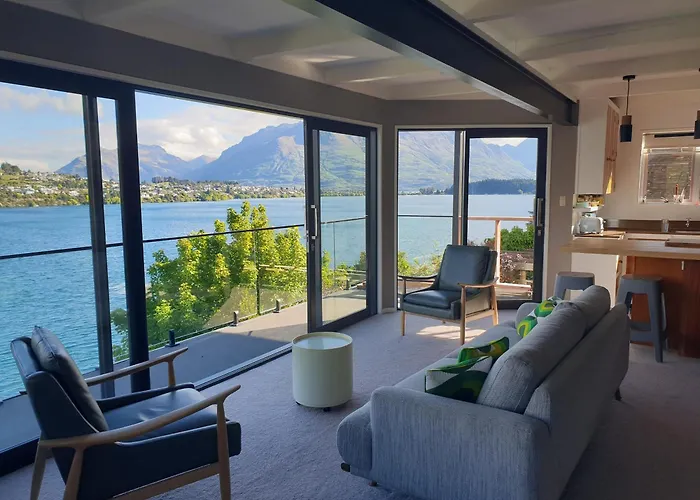 Lake Oasis Queenstown