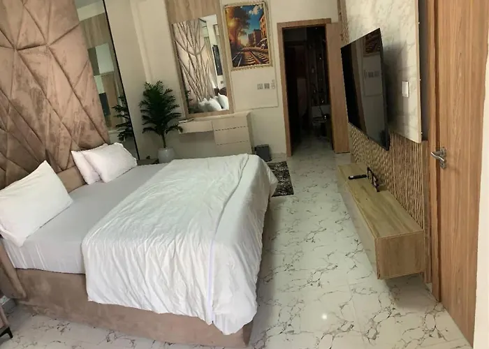 Nins Lux Suites Lekki