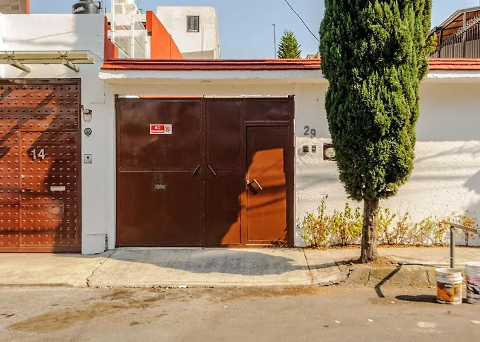 Casa Con Jardin Y Estacionamiento Privados En Coyoacan Mexiko-Stadt